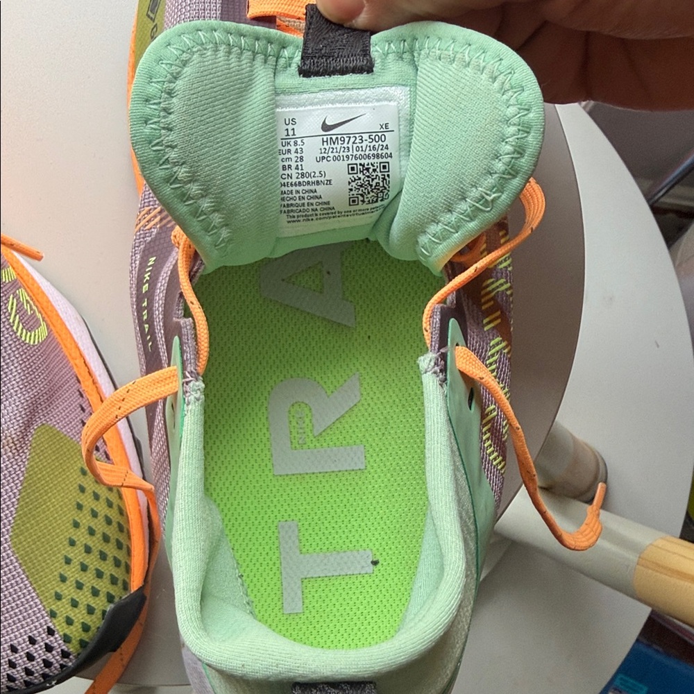 GORE-TEX NIKE Sneaker - Picture 4 of 6